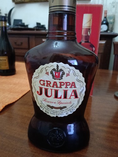 Grappa julia - grappa,